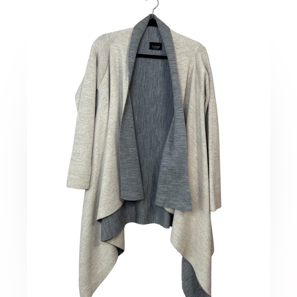 Zara Knit cream and grey thick cardigan. Size Medium